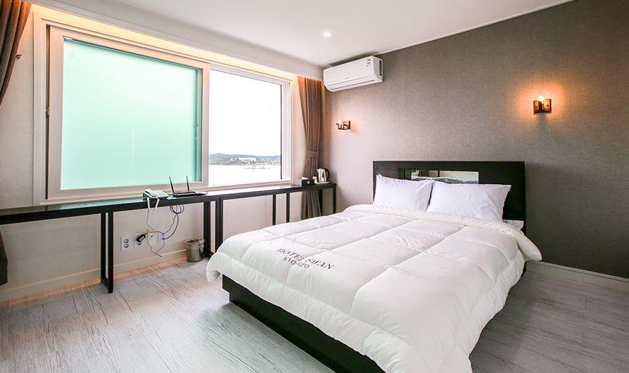 Hotel Swan Каннин Екстер'єр фото