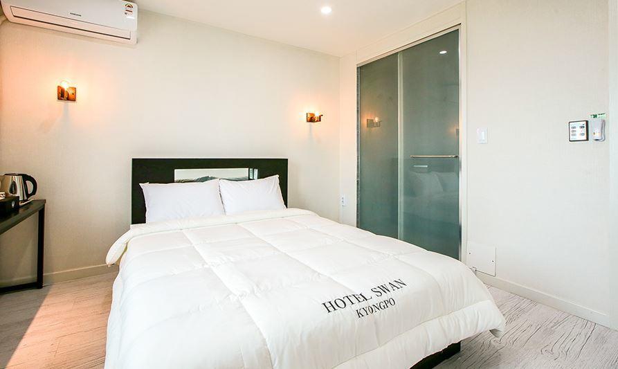 Hotel Swan Каннин Екстер'єр фото