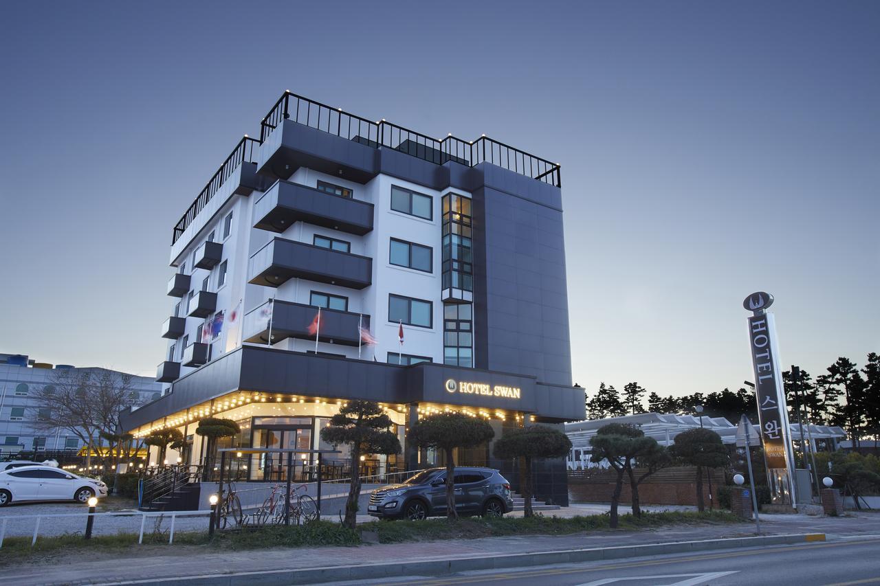 Hotel Swan Каннин Екстер'єр фото