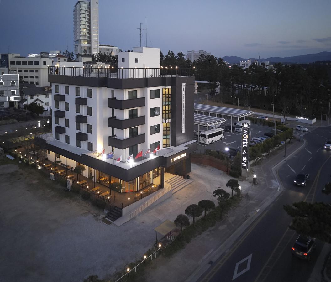 Hotel Swan Каннин Екстер'єр фото